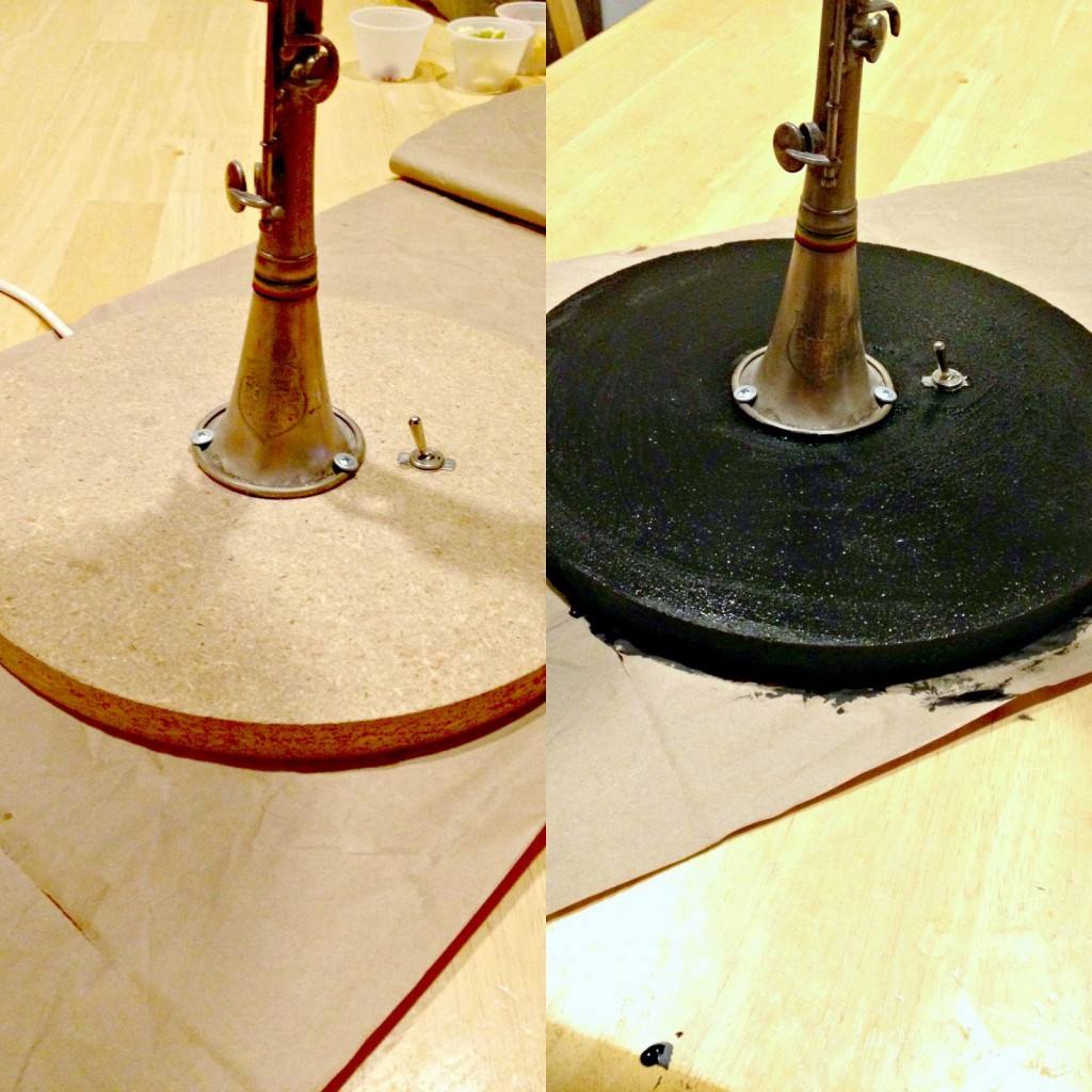Clarinet lamp base