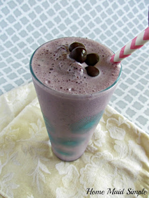 It's the perfect blend of Blueberries, dairy and chocolate! Dove Blueberry Milkshake