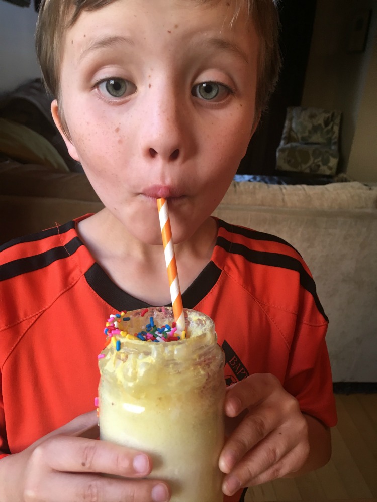 From game choice to ice cream choice, it's Root Beer Float Game Night!